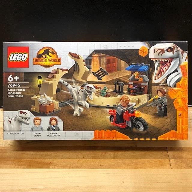 LEGO Jurassic World 76945 "Atrociraptor - cykeljakt" - från 2022, oöppnad!