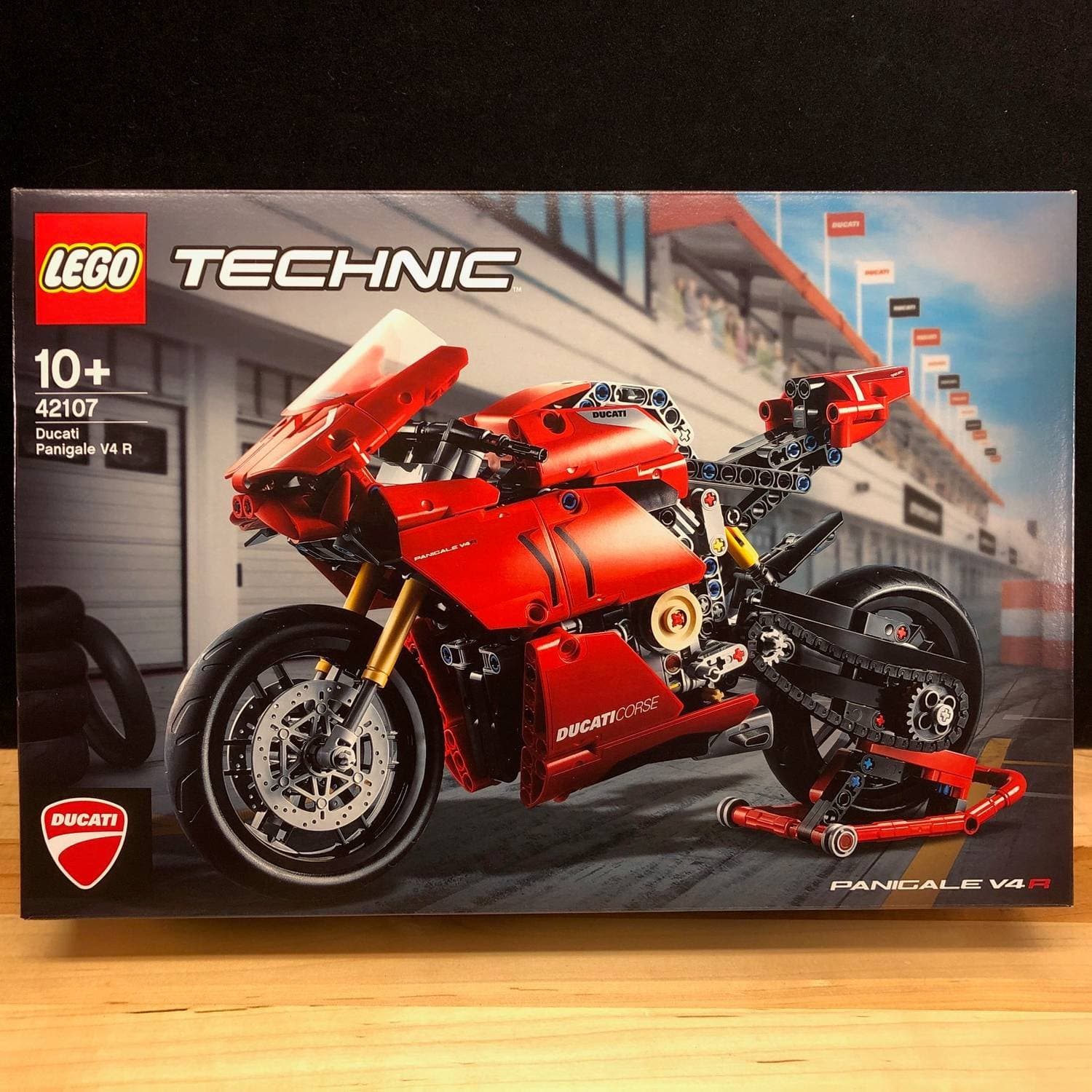LEGO Technic 42107 "Ducati Panigale V4 R" - från 2020, oöppnad!