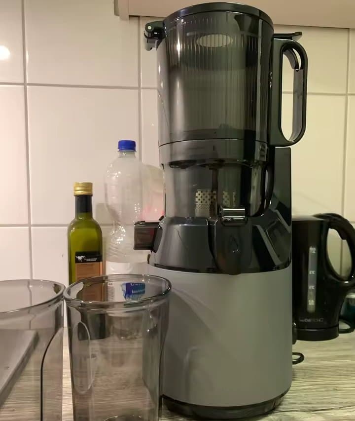 40-65 rpm 250W kallpressad juicepress med 130mm matningsränna, hög juiceutbyte