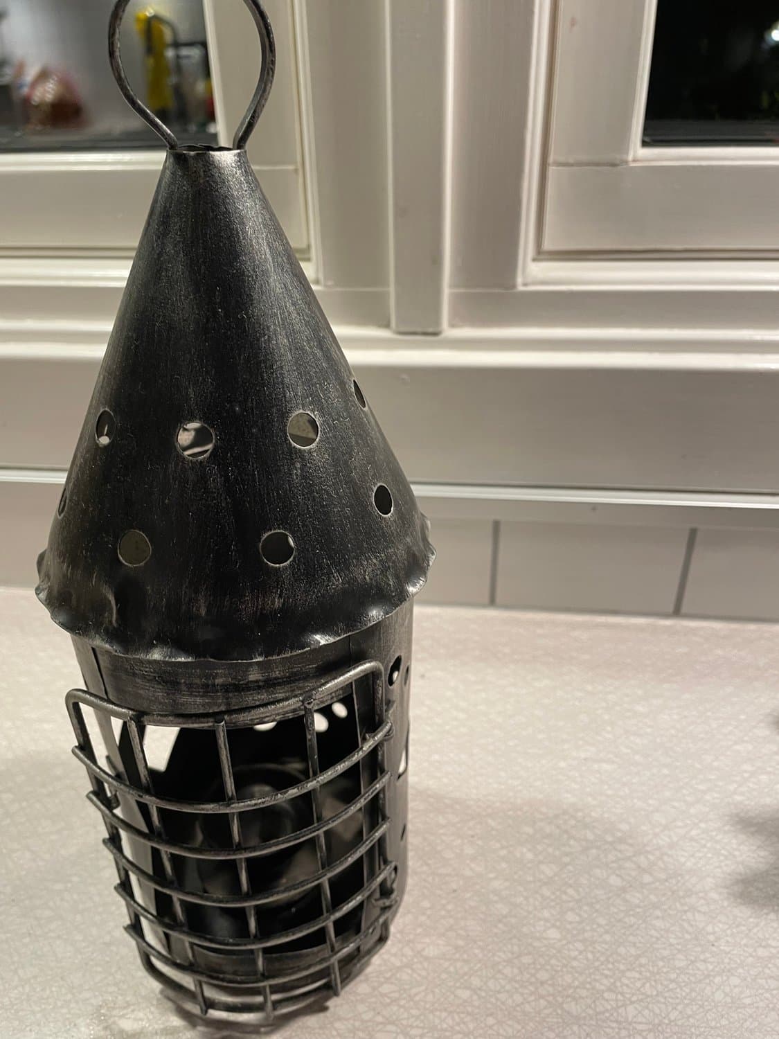 Ljus lyckta smide värmeljus