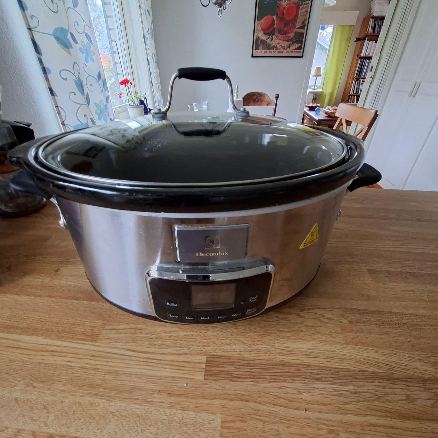 Electrolux ESC7400 Slowcooker - 6,8 liter - 235 Watt - mustigt & mört resultat!!
