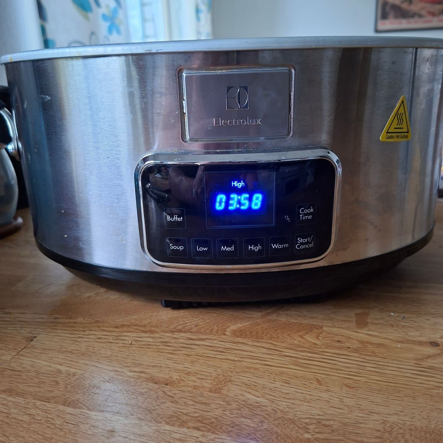 Electrolux ESC7400 Slowcooker - 6,8 liter - 235 Watt - mustigt & mört resultat!!