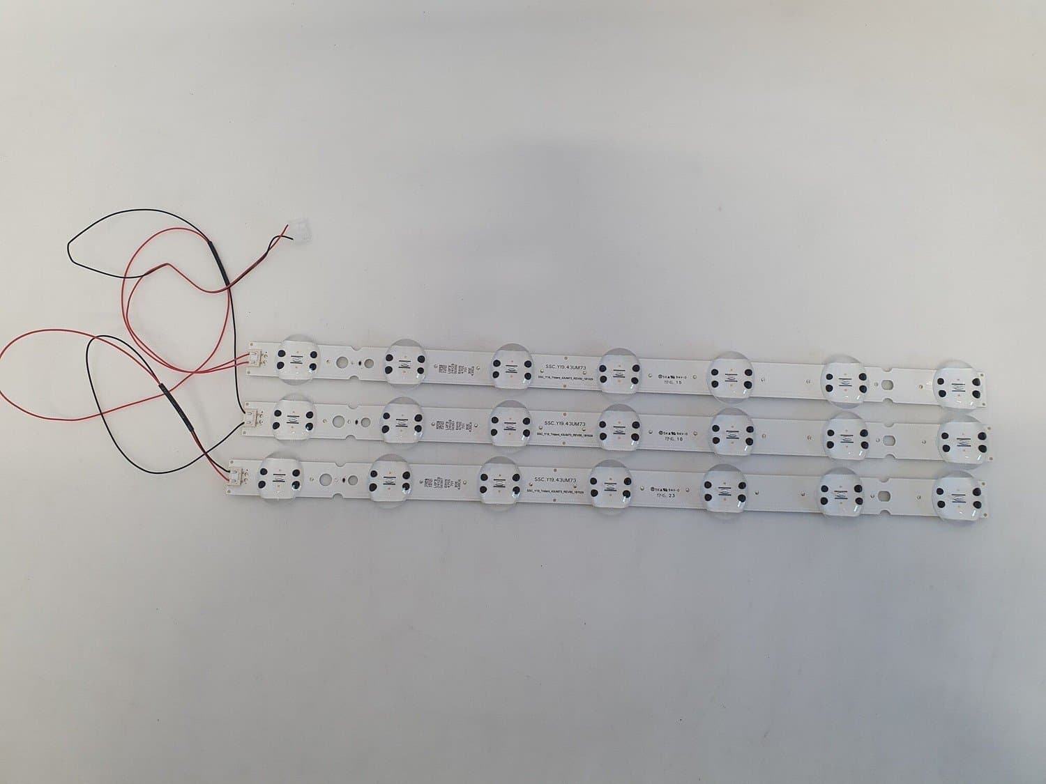 Backlights SSC_Y19_43UM73 LG 43UM7400PLB