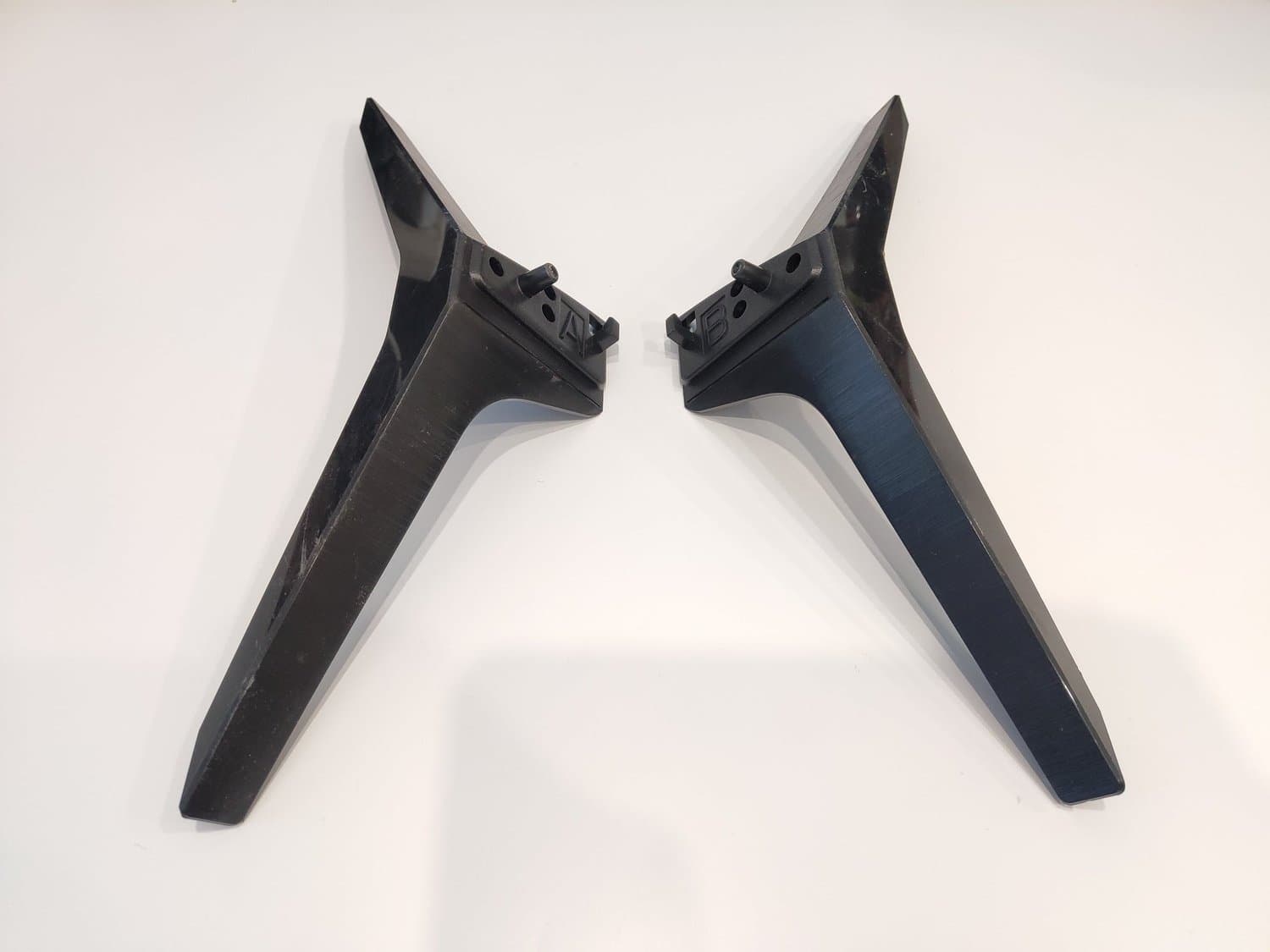 Vänster och höger står för LG 65UN71003LB