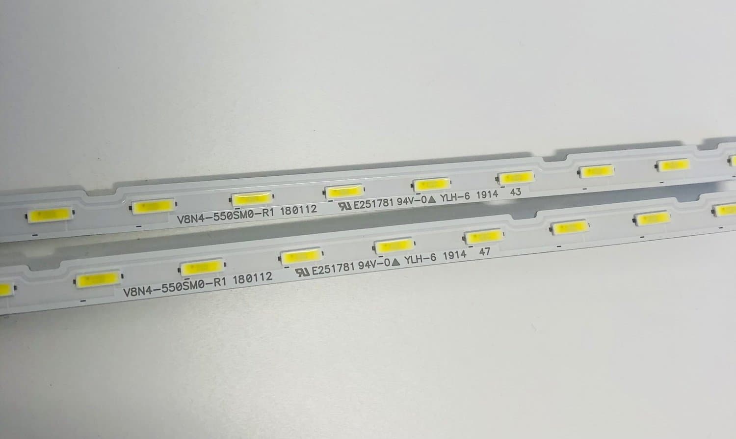 V8N4-550SM0-R1 180112 LED-bakgrundsbelysning - Samsung UE55RU7472U