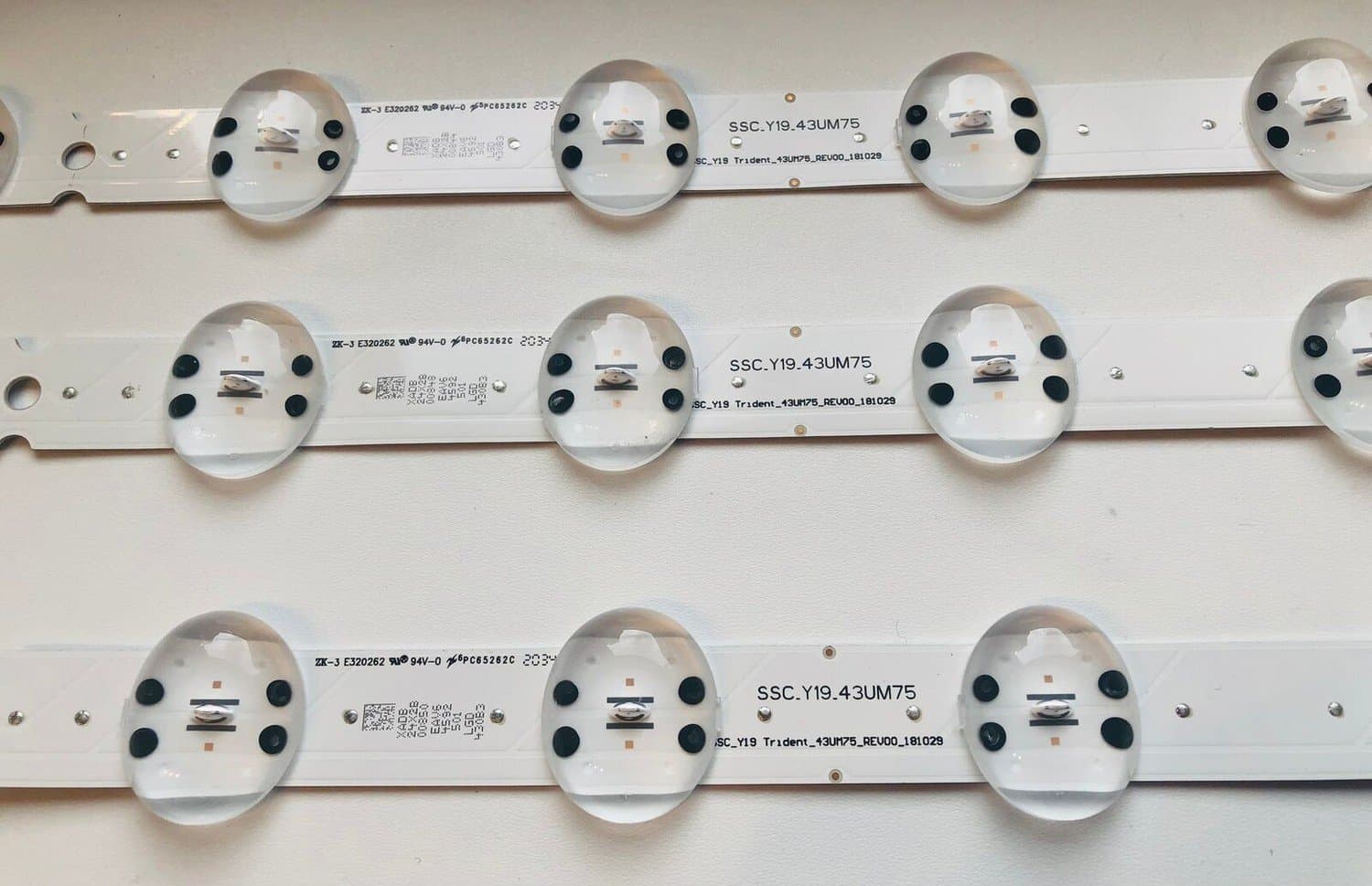 SSC.Y19.43UM75 LG 43" TV - för reservdelar