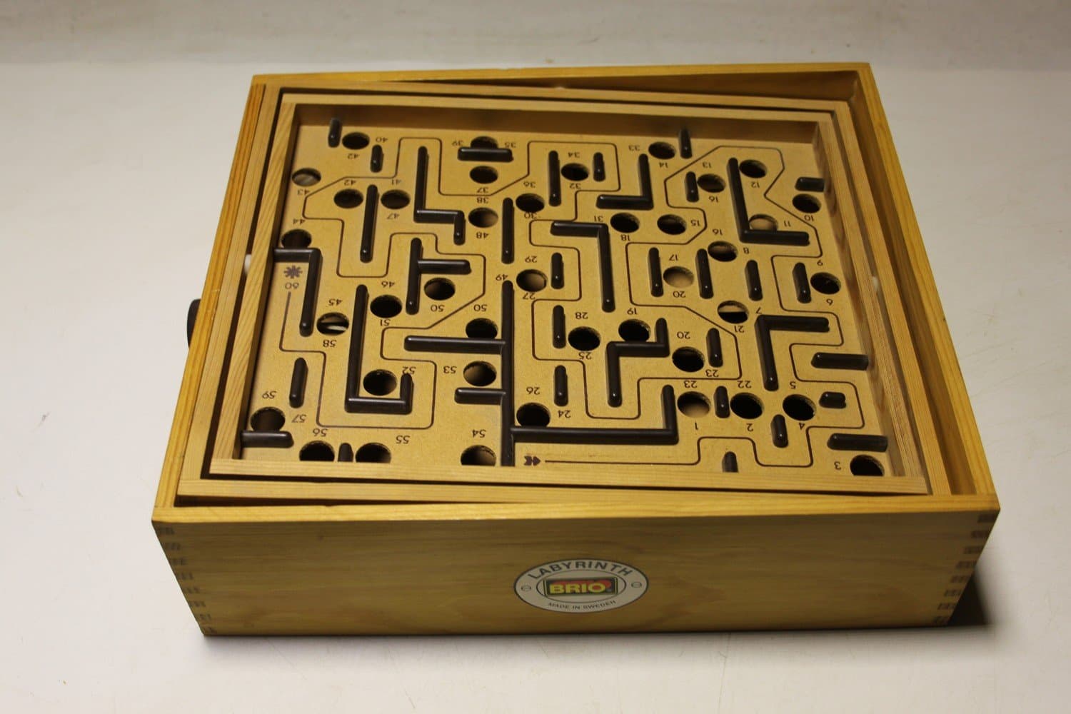 LABYRINTSPEL - BRIO - skicklighetsspel för alla åldrar!