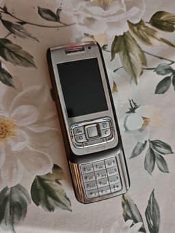 Nokia E65