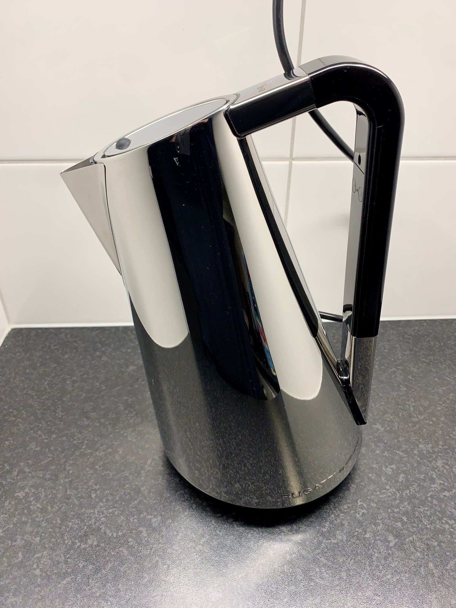 Bugatti Vera Vattenkokare i Krom