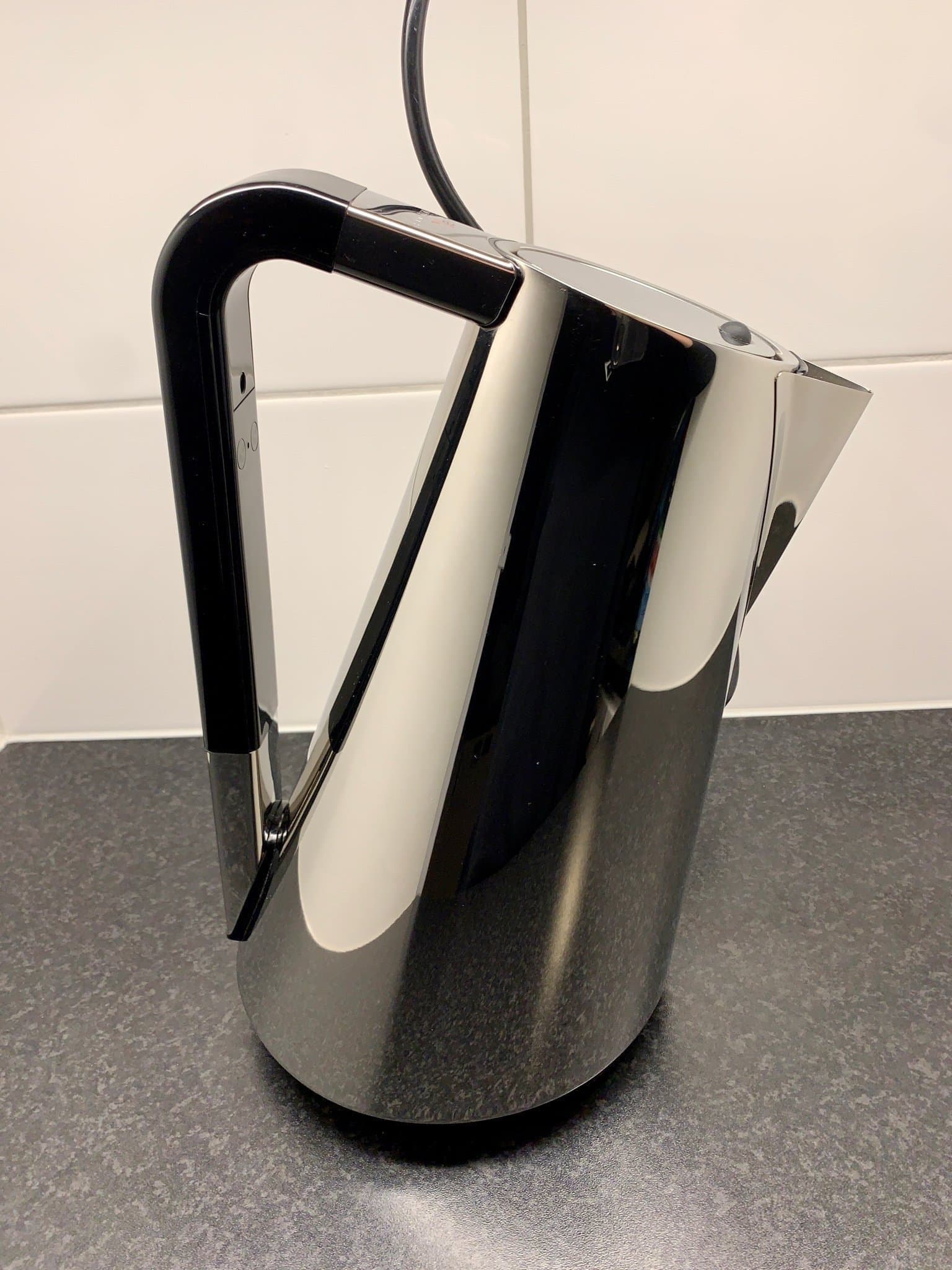 Bugatti Vera Vattenkokare i Krom