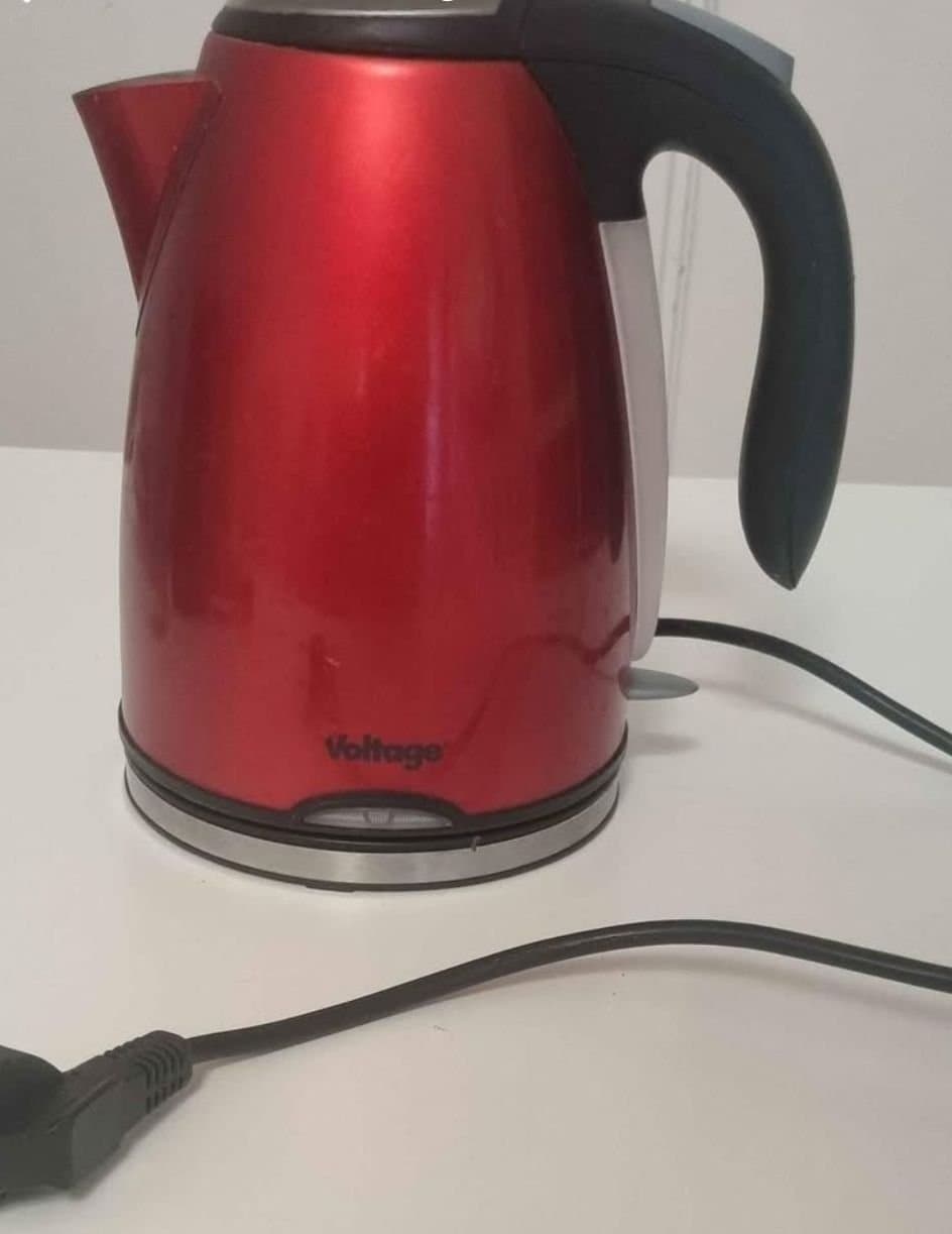 Voltage Vattenkokare