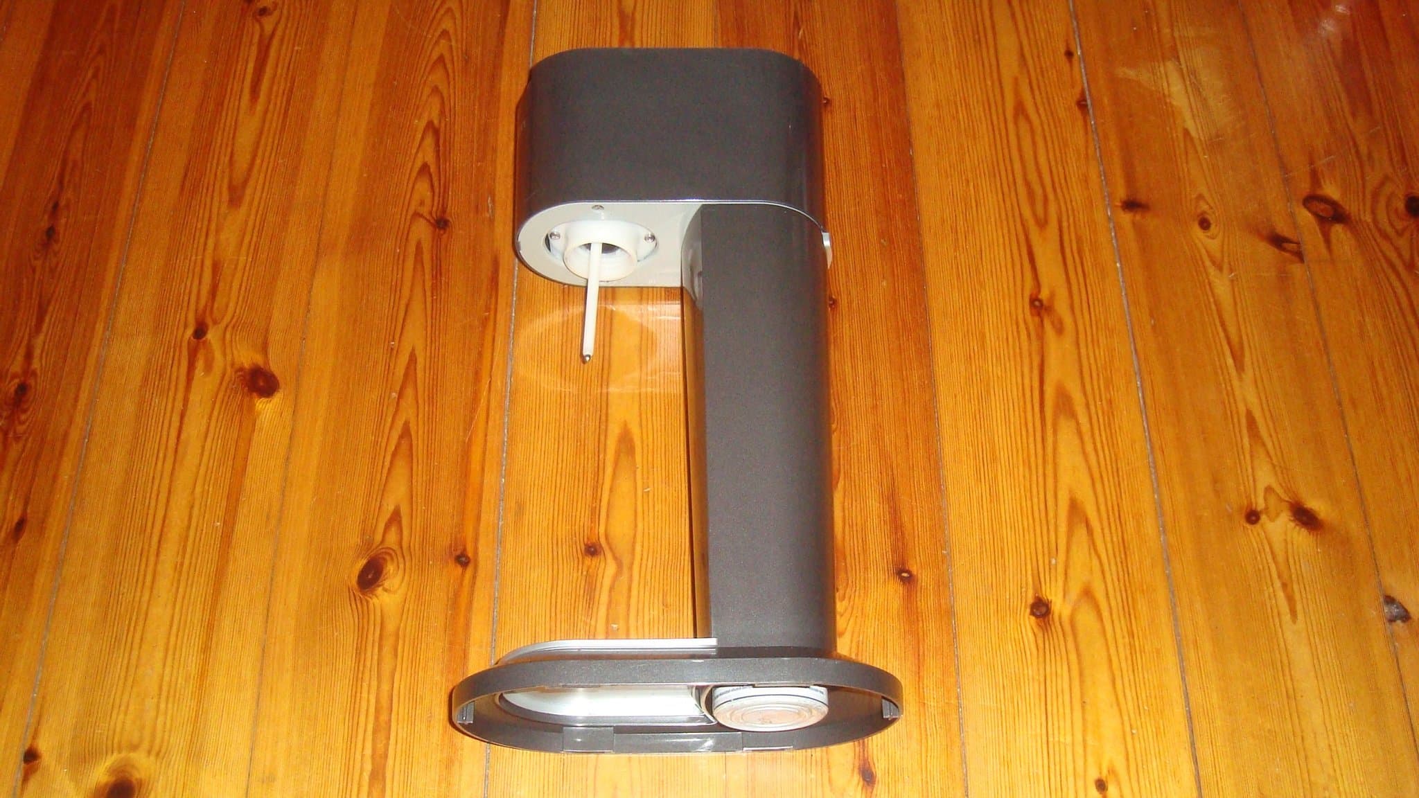 Sodastream Genesis + kolsyrepatron i mycket bra skick.