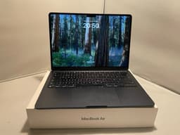 MacBook Air M2 2022