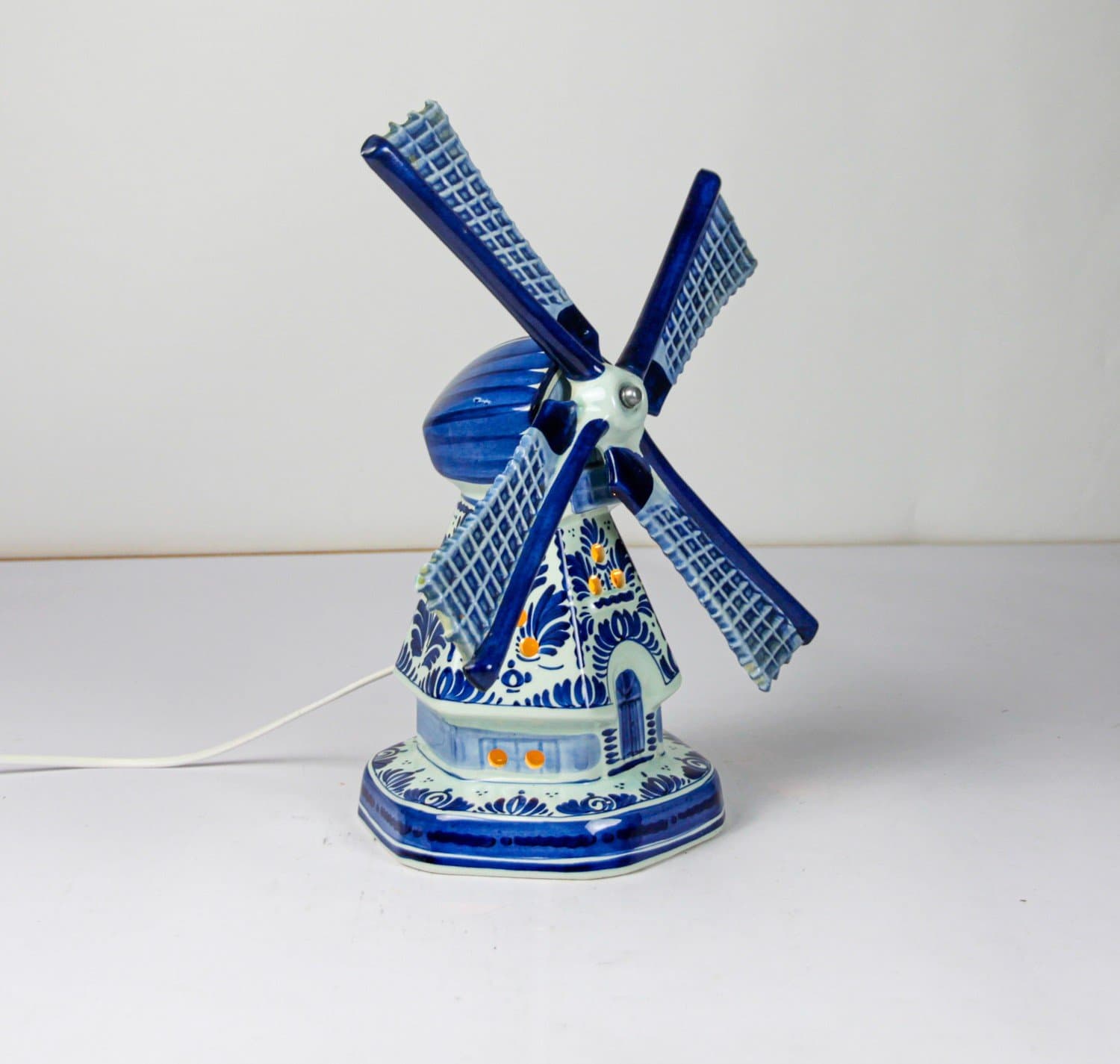 Bordslampa, dekoration, Delft Blue handmålad Holland, fajans keramik.