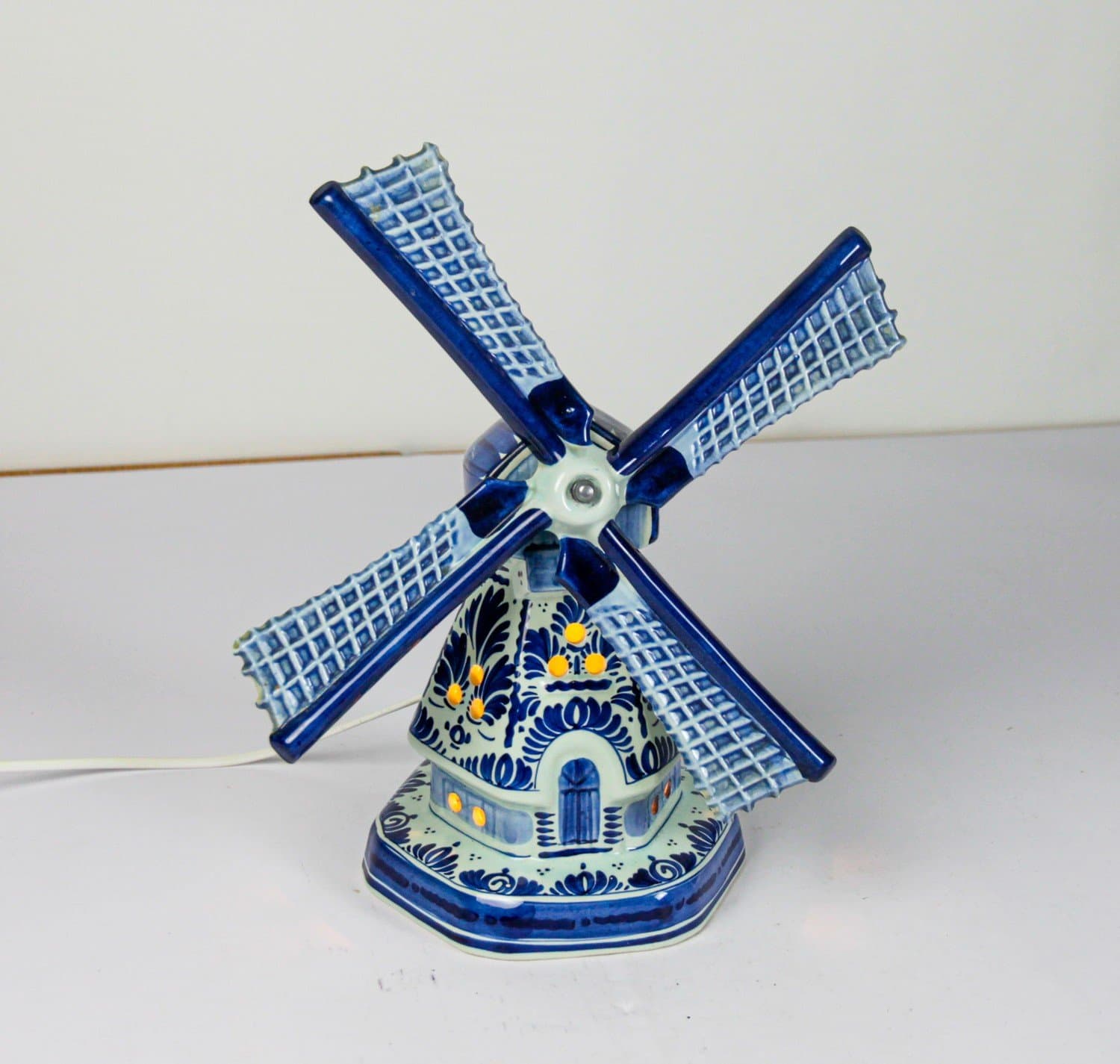 Bordslampa, dekoration, Delft Blue handmålad Holland, fajans keramik.
