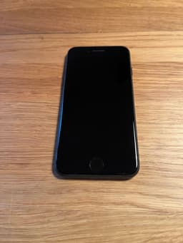 iPhone 7, svart, 32 gb