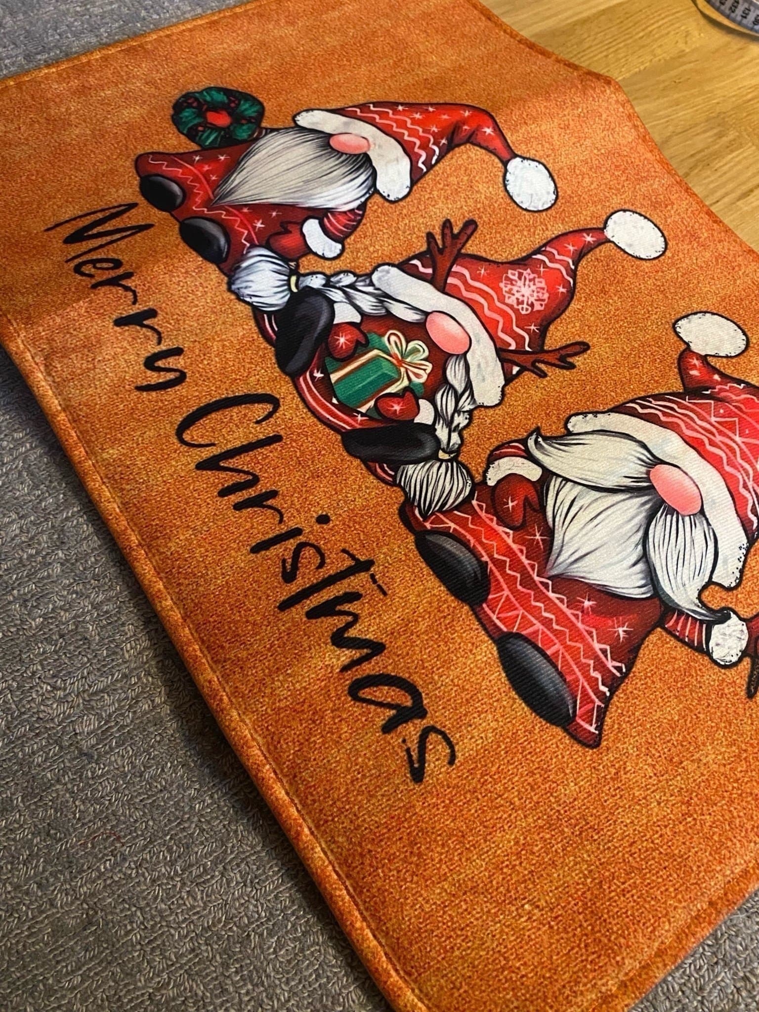 Ny dörrmatta- julmotiv