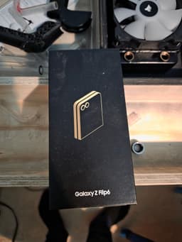 Samsung Galaxy Z Flip6