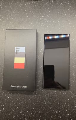 Samsung Galaxy S23 Ultra 512gb hdd 12 gb mine exklusive färg röd