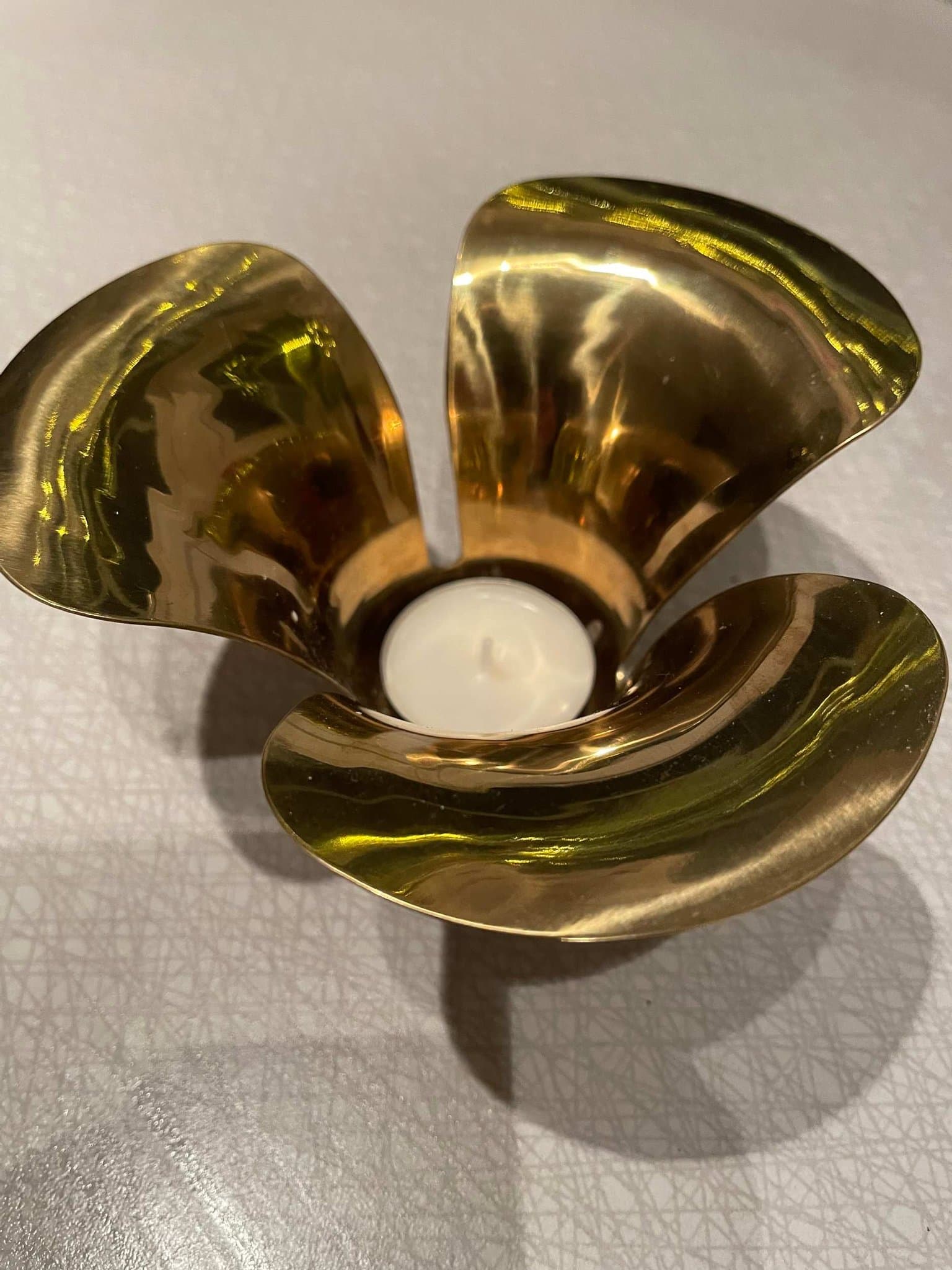 Mässings Lyckta värmeljus