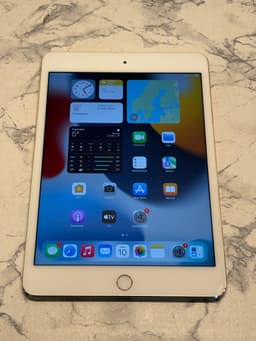 Apple iPad mini 4