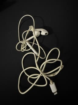 Apple EarPods med Lightning-kontakt