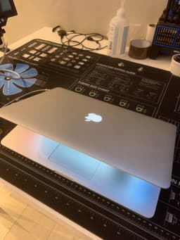 MacBook Pro i7 (Retina, 15-tum, Mid 2015)
