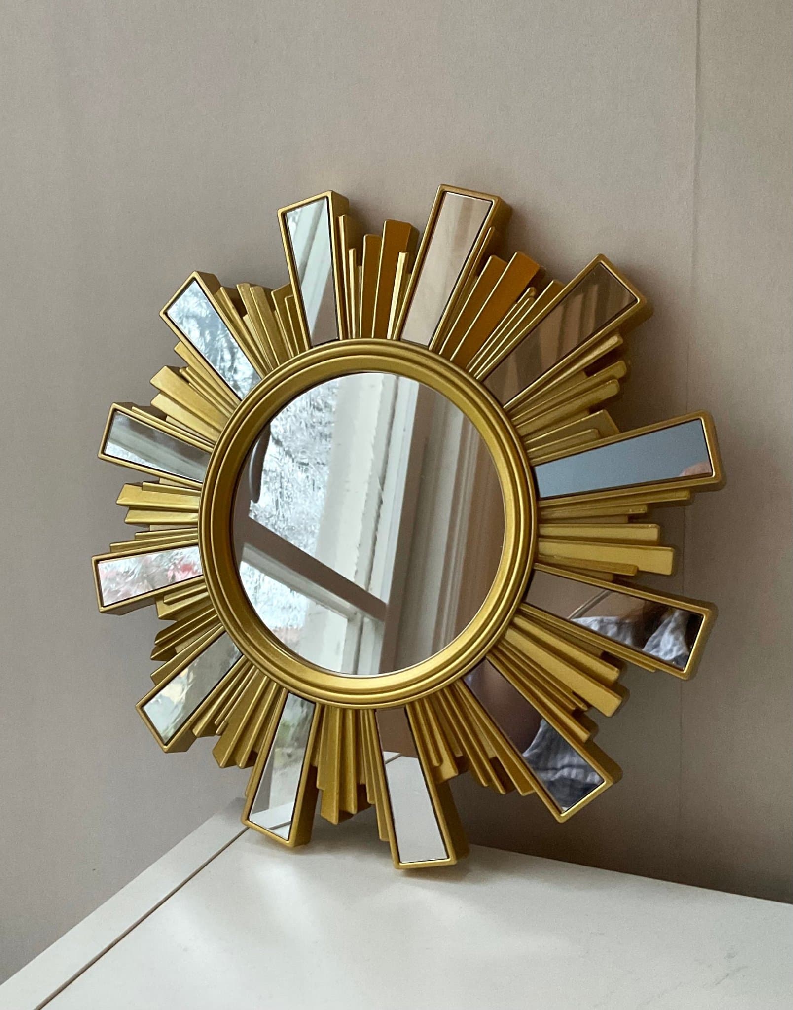 Vacker dekorativ Solspegel, Spegel, Guld, Sol, Väggspegel