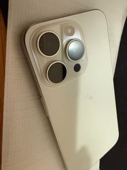 iPhone 15 Pro 512 GB – läs beskrivning noggrant