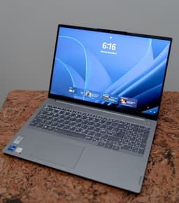 Lenovo Thinkbook 16" g6 IRL i7 13700h / 16GB DDR5 / 512GB M.2 SSD
