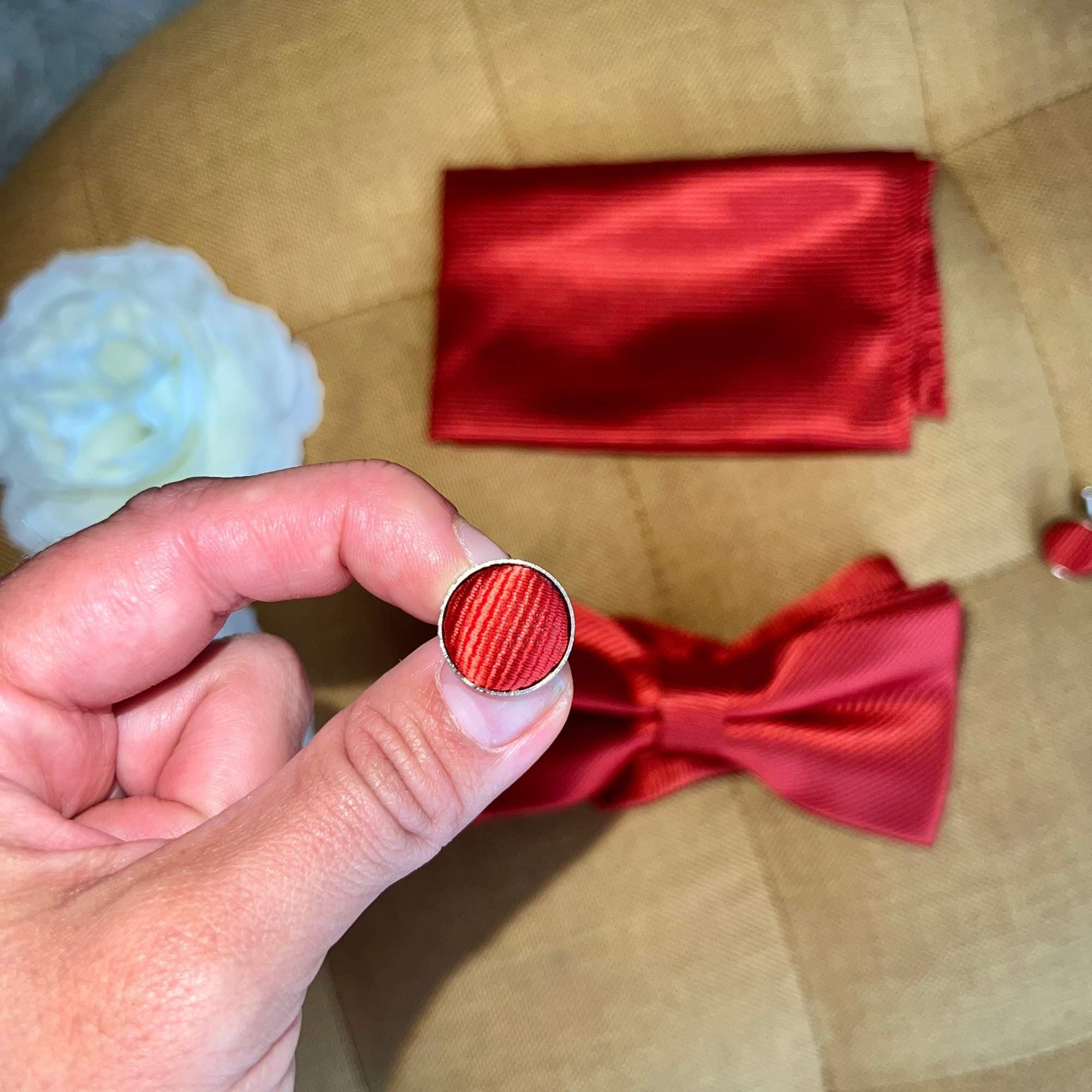 Rött set- Fluga,Näsduk & manchettknappar.