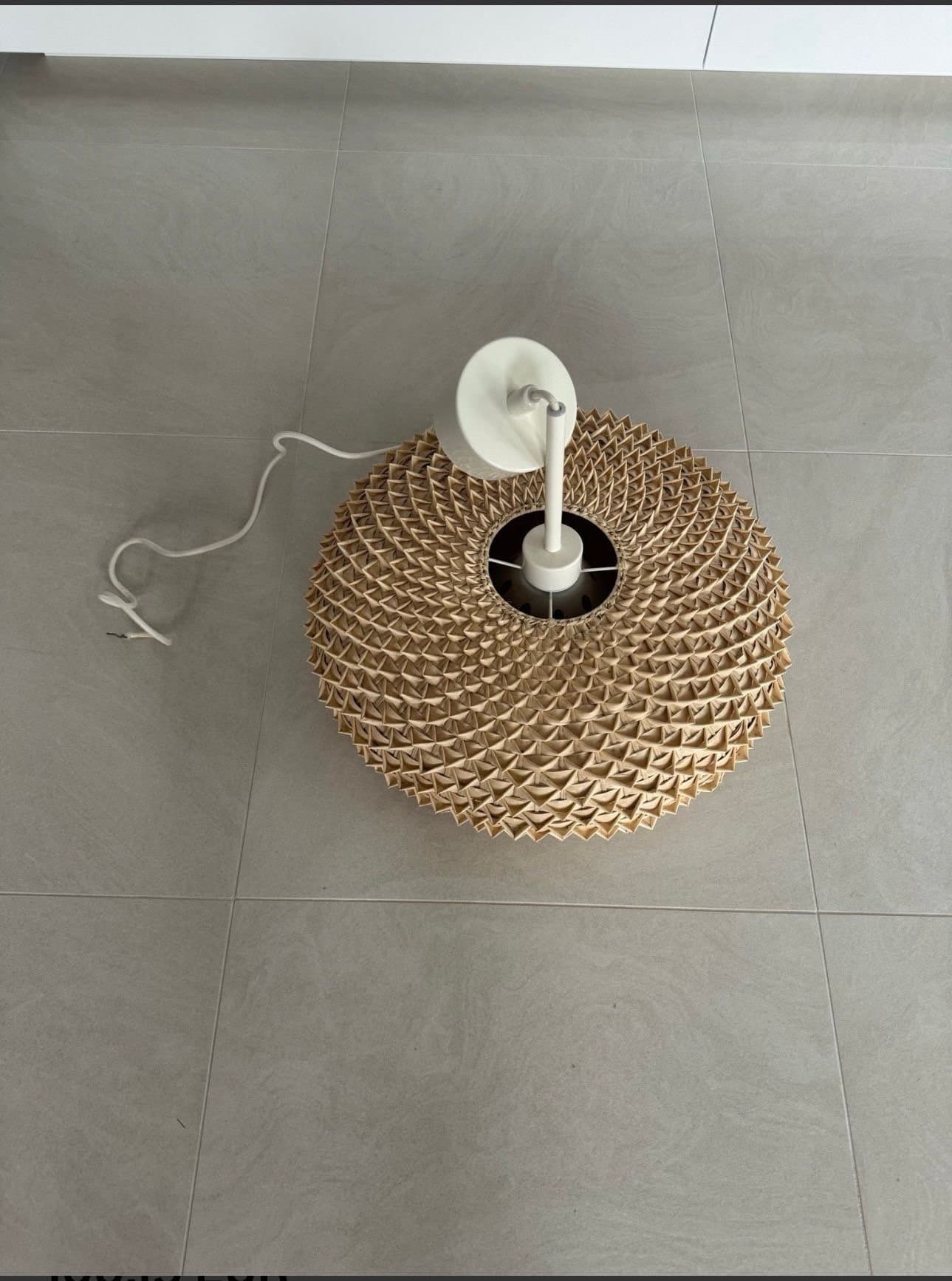 Ikea taklampa Väva. Mycket fint skick!