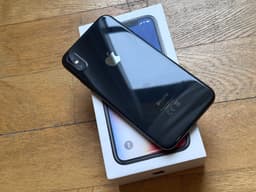 iPhone X | 64gb | 100% Batterihälsa | Lite Defekt