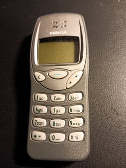 Mobiltelefon: Nokia 3210