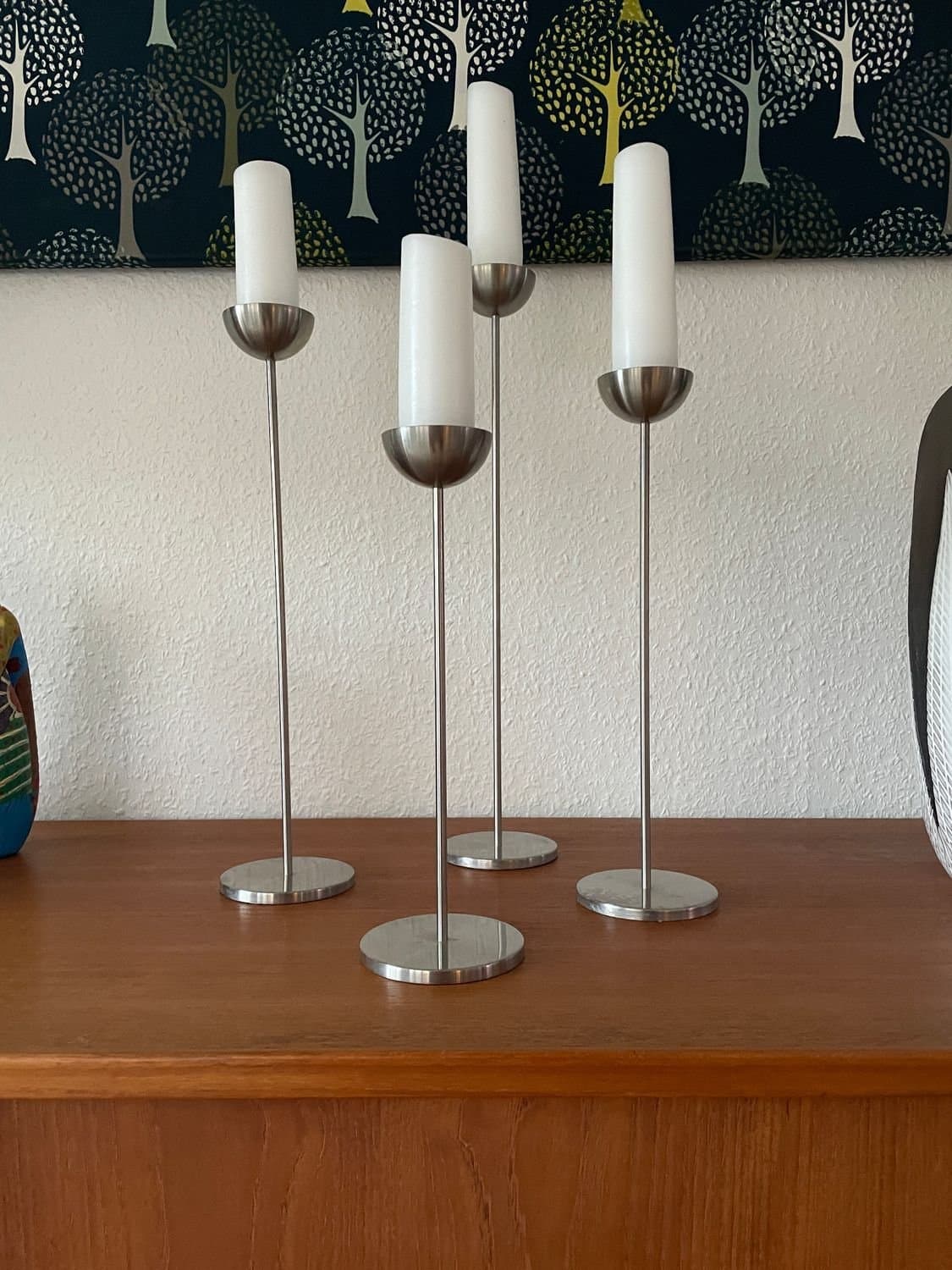 4 höga minimalistiska Ljusstakar i borstad stål , Danmark Stilling