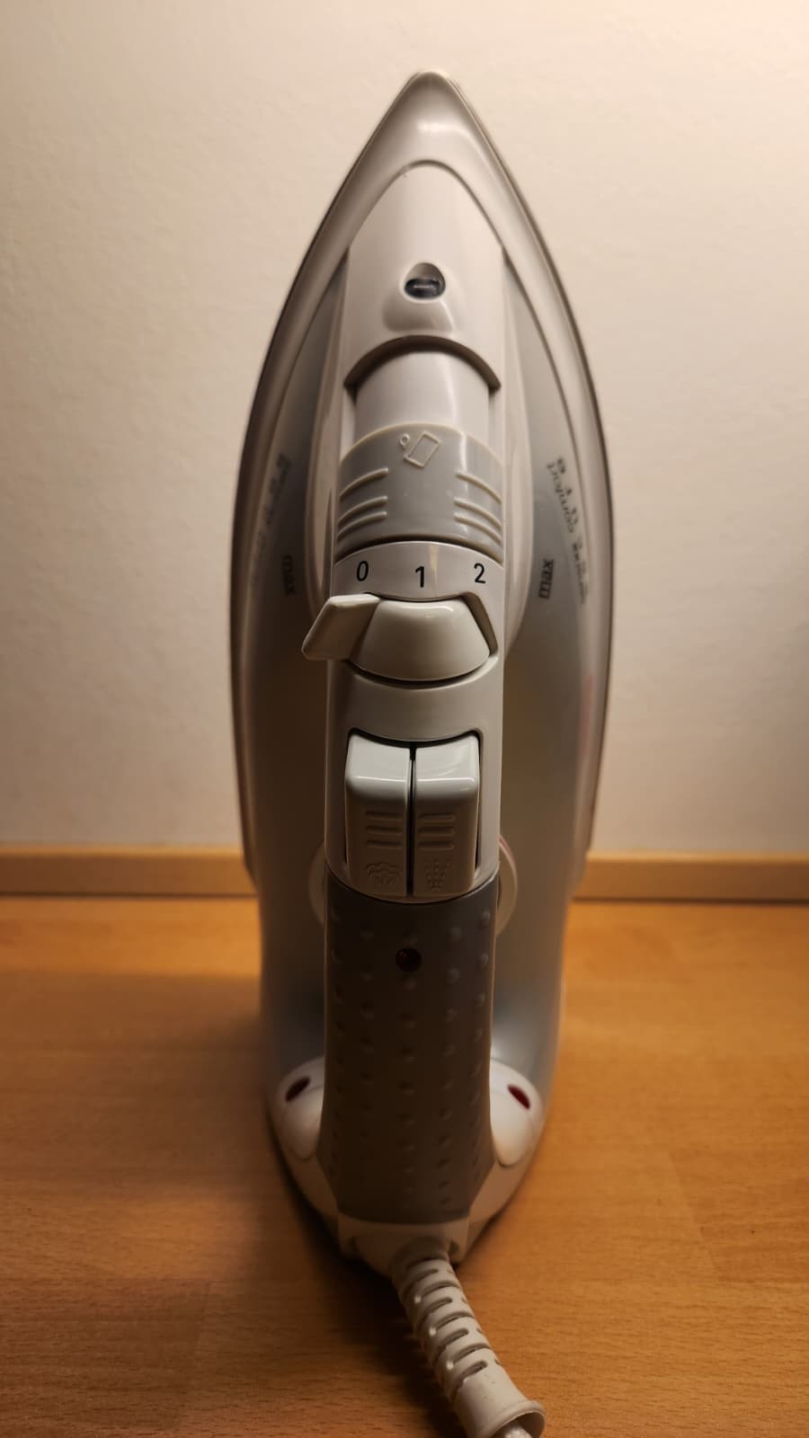 Bosch Ångstrykjärn TDA8324 – 2200W, Auto Shut Off