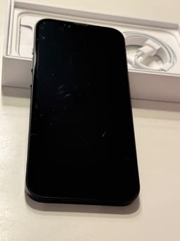 iPhone 13 128 gb och 91% batterihälsa