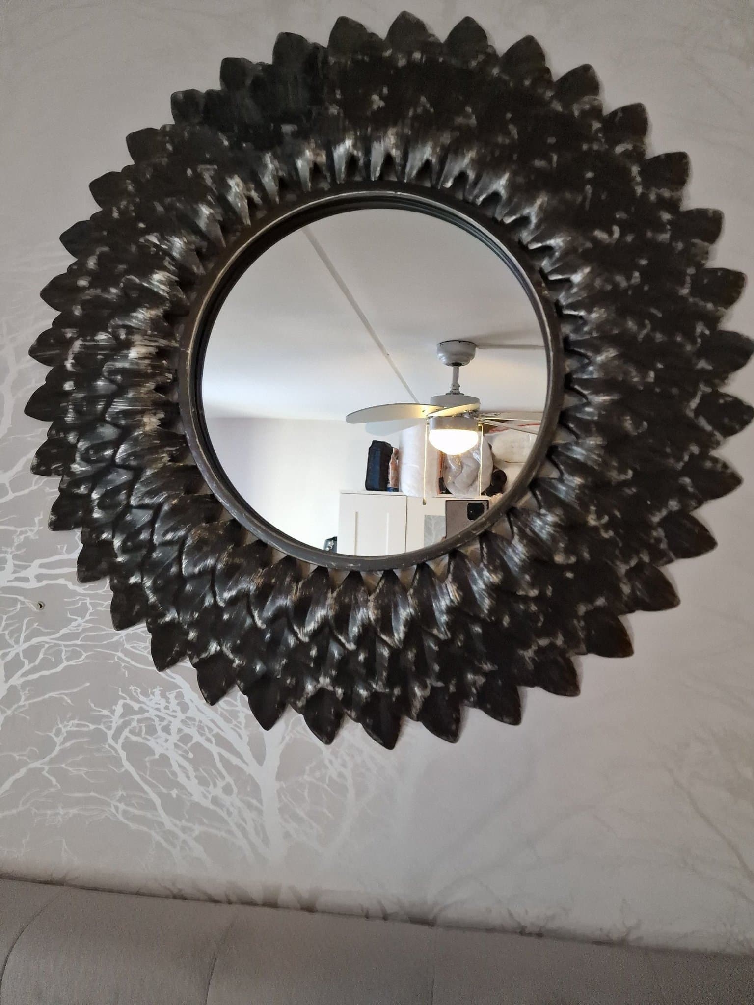 Spegel 35 cm glaset med metallramen 70 cm i diameter