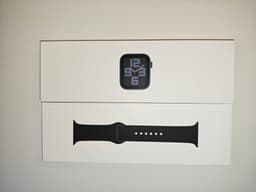 Apple Watch SE (2nd Gen) 44mm GPS + Cellular Midnatt Aluminium