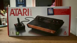Atari 2600 Plus spelkonsol.
