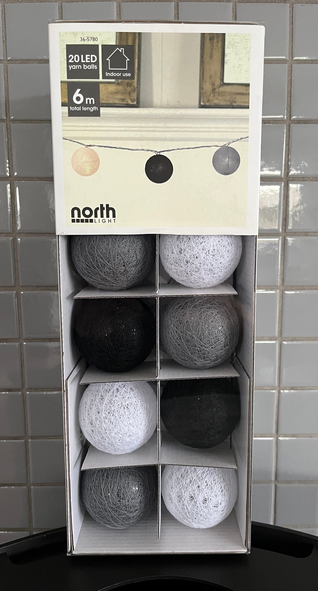 LJUSSLINGA med 20 bollar, North Light. NYTT I OÖPPNAD FÖRPACKNING!