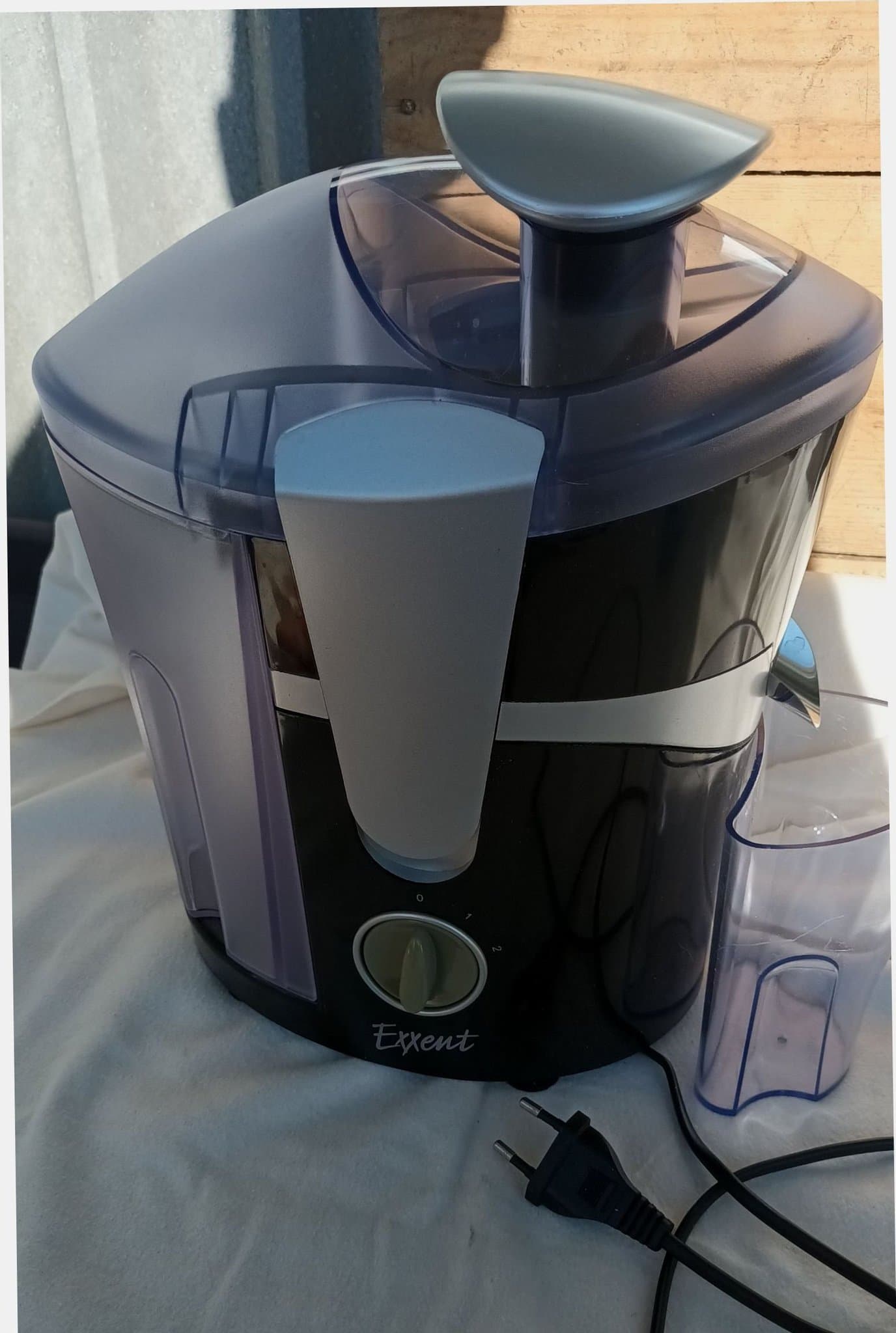 Julklapp! Nyskick! Råsaftcentrifug Gör dina egna drycker av frukter och bär