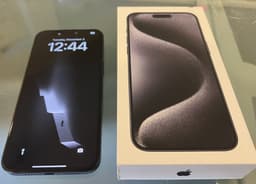 Gott Nytt År: iPhone 15 Pro Max 5G smartphone 256GB Blått titan.