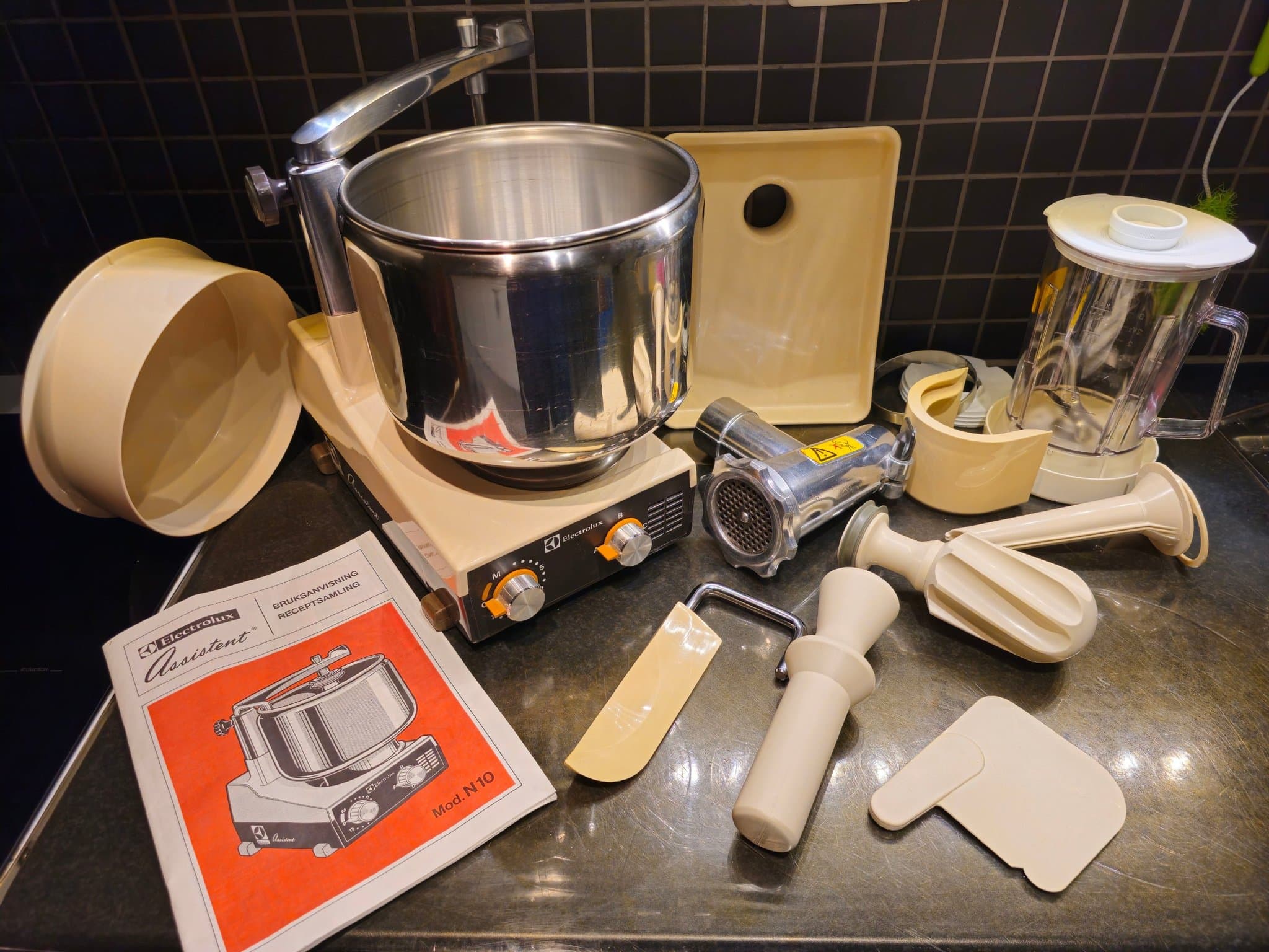 Electrolux Assistent N10 Köksmaskin TOPPSKICK