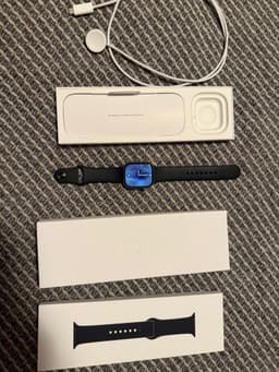 Apple Watch Series 11 42mm Space Grey Aluminium