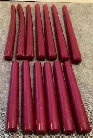 Äldre Vinröda Stearinljus 7 st ca 24 cm + 6 st ca 15 cm som brunnit en del