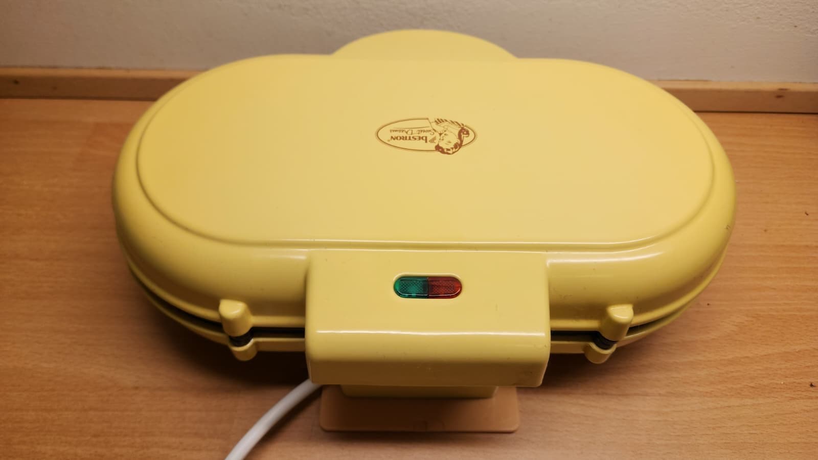 Bestron Sweet Dreams - Dubbelt hjärtvåffeljärn (1200W)