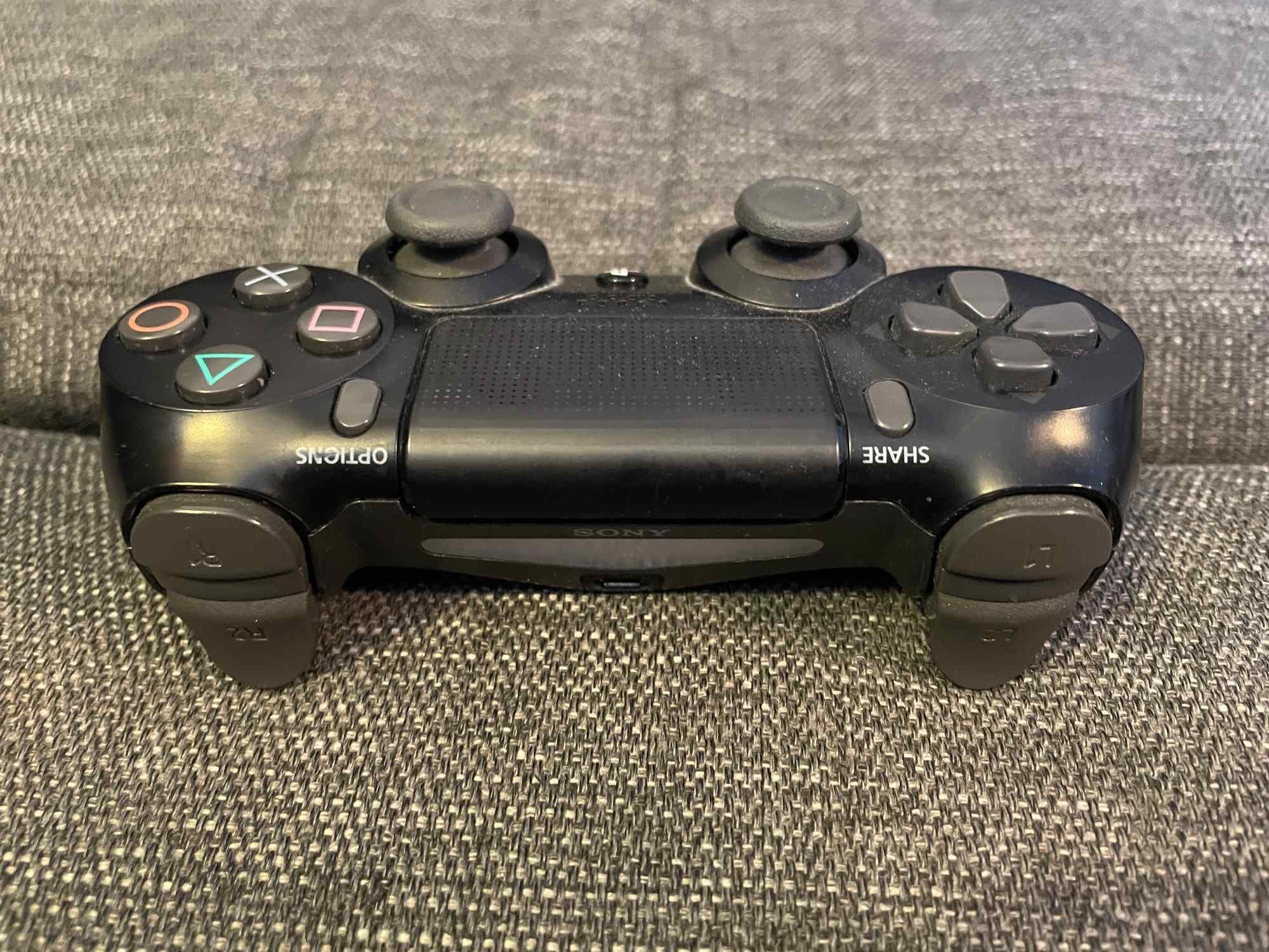 Playstation 4 Dualshock 4 V2 handkontroll (original) till PS4