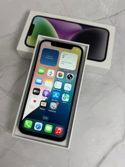 iPhone 14 i toppskick