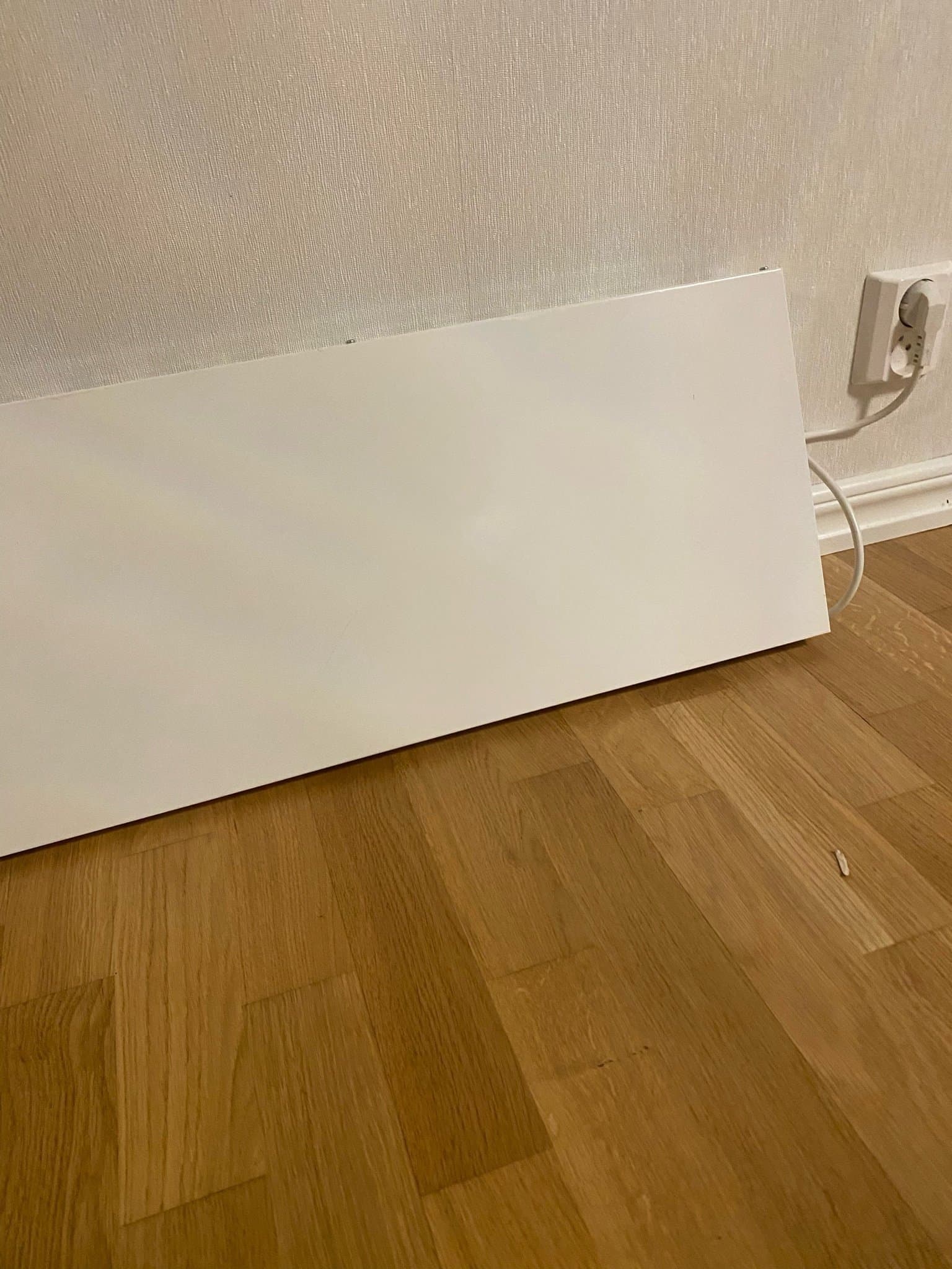 Elvärmare ADAX VP1010 KET 1000W. 66x29 cm